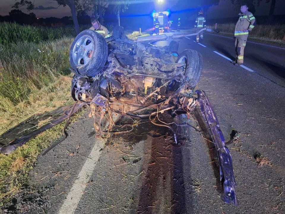 Wypadek śmiertelny w Wolenicach. Młody kierowca nie żyje [ZDJĘCIA] - Zdjęcie główne