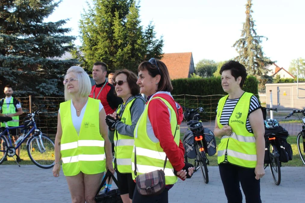 Rowerzyści z Jarocina wyruszyli w drogę na Jasną Górę