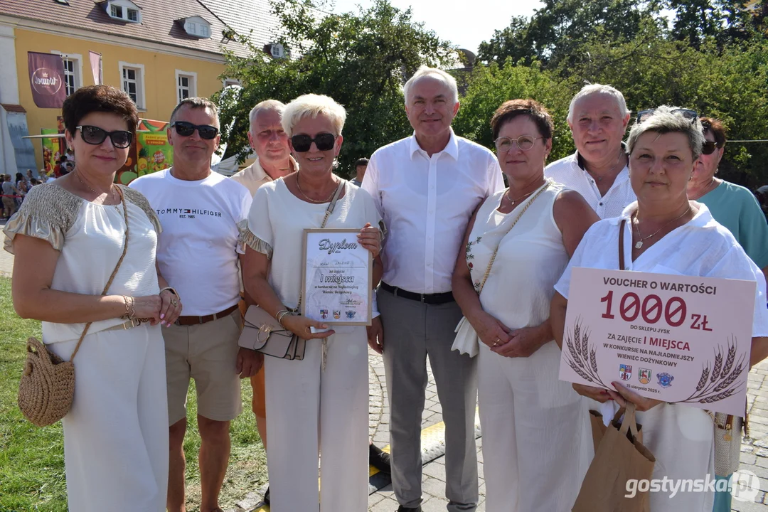 Festyn w ogrodach klasztornych podczas dożynek powiatowych na Świętej Górze 2025