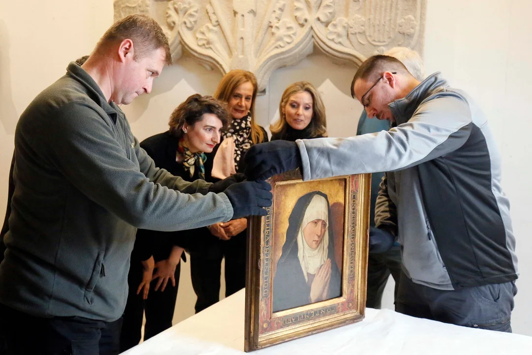 Oficjalne przekazanie stronie polskiej obrazów odbyło się w środę 25  stycznia w Museo Provincial de Pontevedra w Hiszpanii