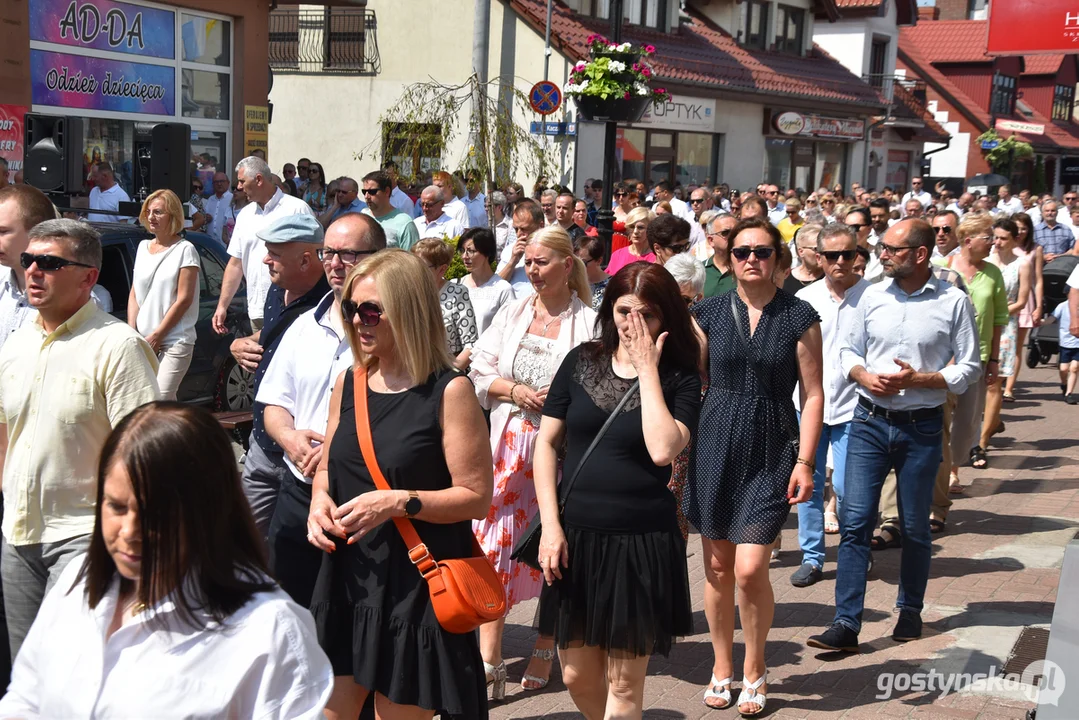 Gostyń - Boże Ciało 2023 - procesja ulicami miasta