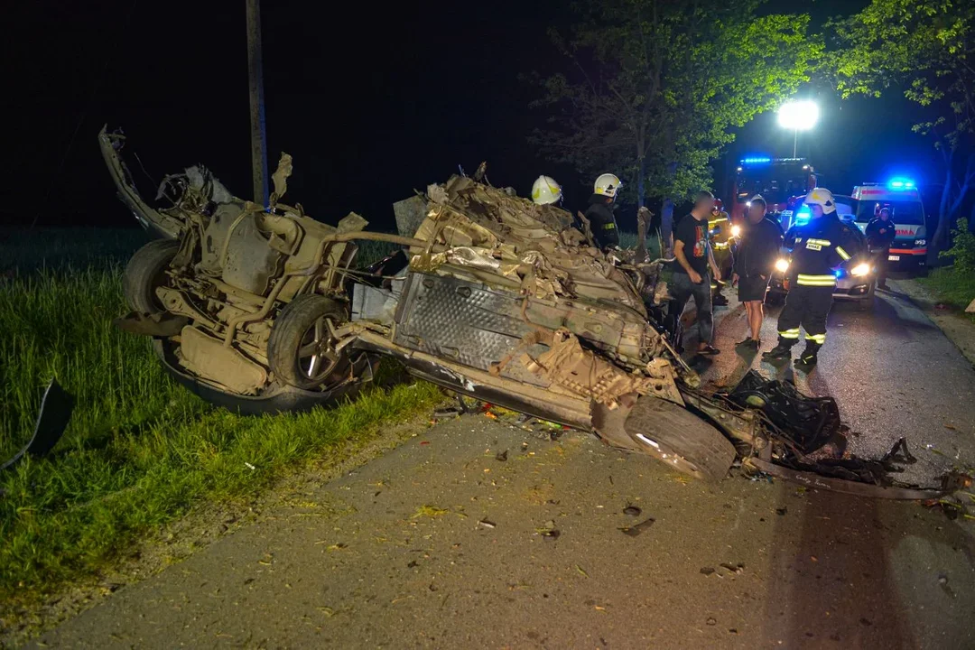 Wypadki na drogach powiatu jarocińskiego. Zginęła 1 osoba, a 13 zostało rannych - Zdjęcie główne