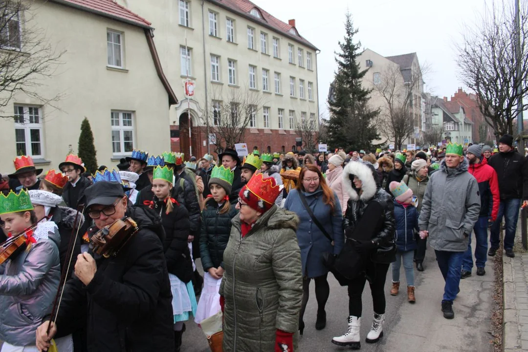 Orszak Trzech Króli i 12. Jarocinskie Kolędowanie w Jarocinie