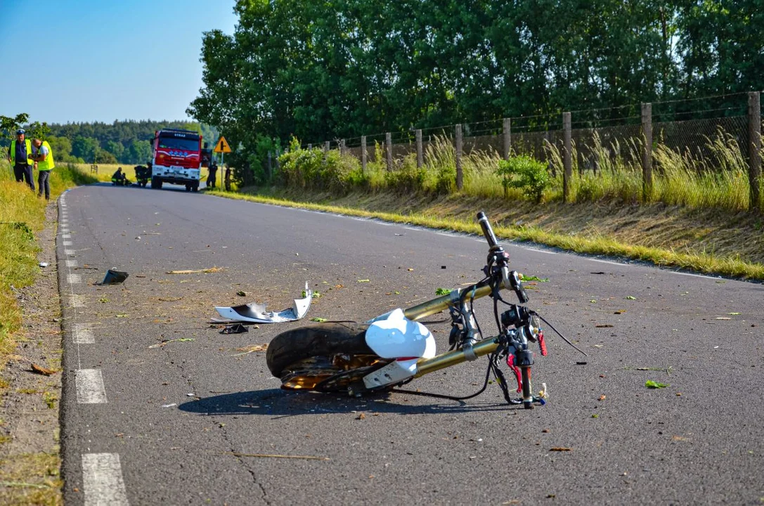 Policja podała wyniki badań motocyklisty, który zginął w wypadku w gminie Kotlin - Zdjęcie główne