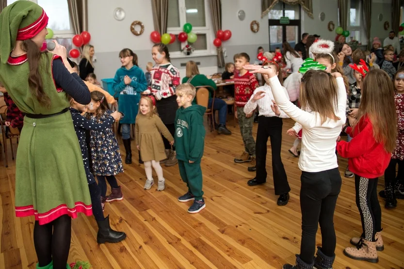 Mikołajki w Choczu z Fundacją Pomocy Dzieciom Humana