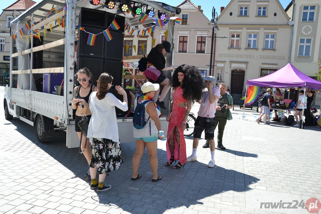 Marsz Równości i kontrmanifestacje w Rawiczu