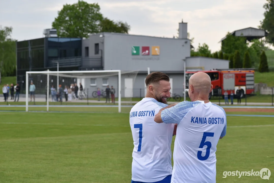 Mecz oldboyów Kani Gostyń i Lecha Poznań na 100-lecie Kani