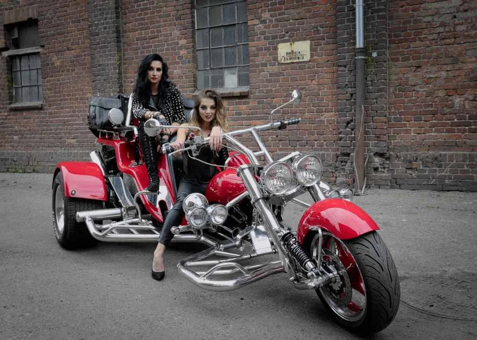 Kobiety na motocyklach
