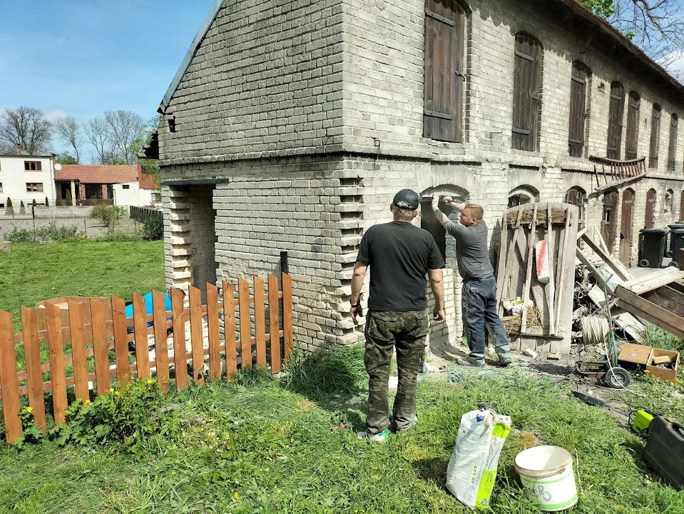 Budowa stolarni oraz warsztaty budowniczego dud w Domachowie