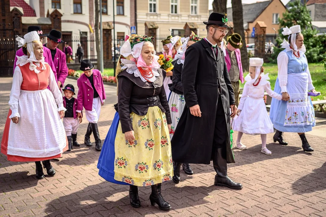 Wesele biskupiańskie Michała i Marty Chudych w Sikorzynie