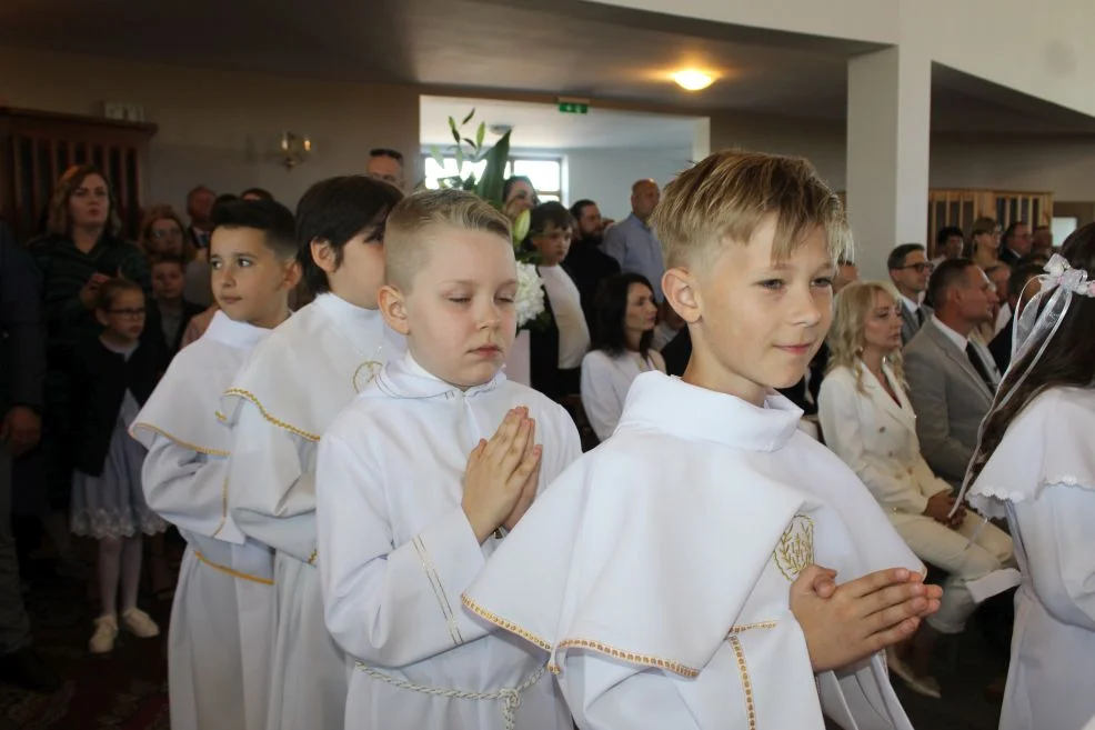 Pierwsza Komunia Święta w parafii Matki Bożej Fatimskiej w Jarocinie