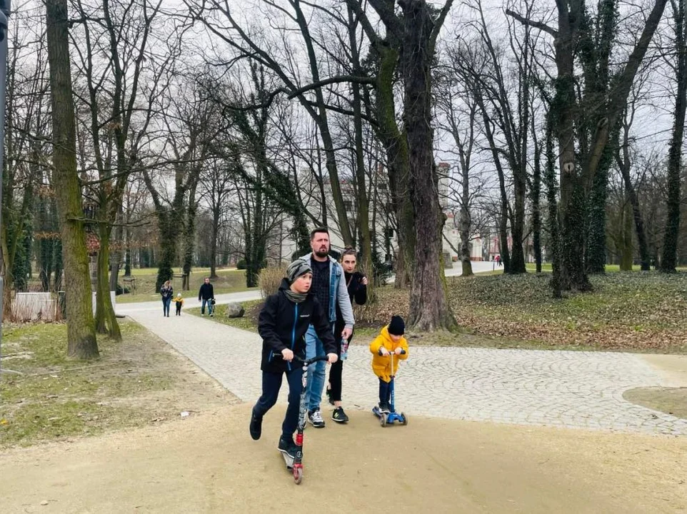 Tłumy w Parku Radlińskich w Jarocinie