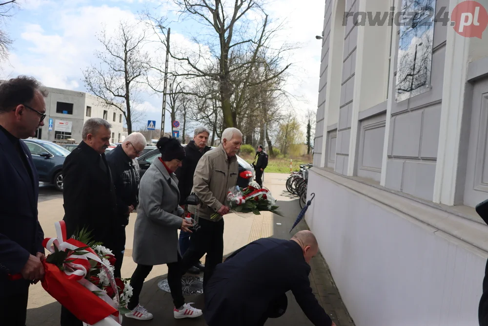 Uroczystość przy rawickim dworcu