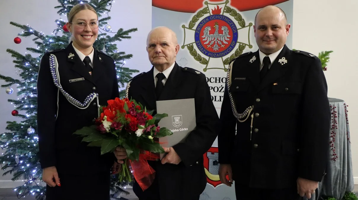 Miejska Górka. Wigilijne spotkanie strażaków. Uhonorowano wieloletniego prezesa, były też prezenty [ZDJĘCIA] - Zdjęcie główne