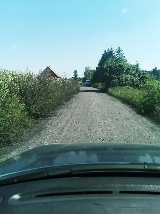 Mieszkańcy apelują - na drodze jest niebezpiecznie