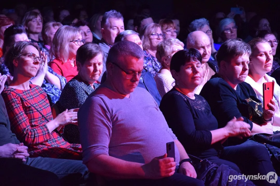 Dzień Kobiet w Poniecu. Koncert Krawczyk Show