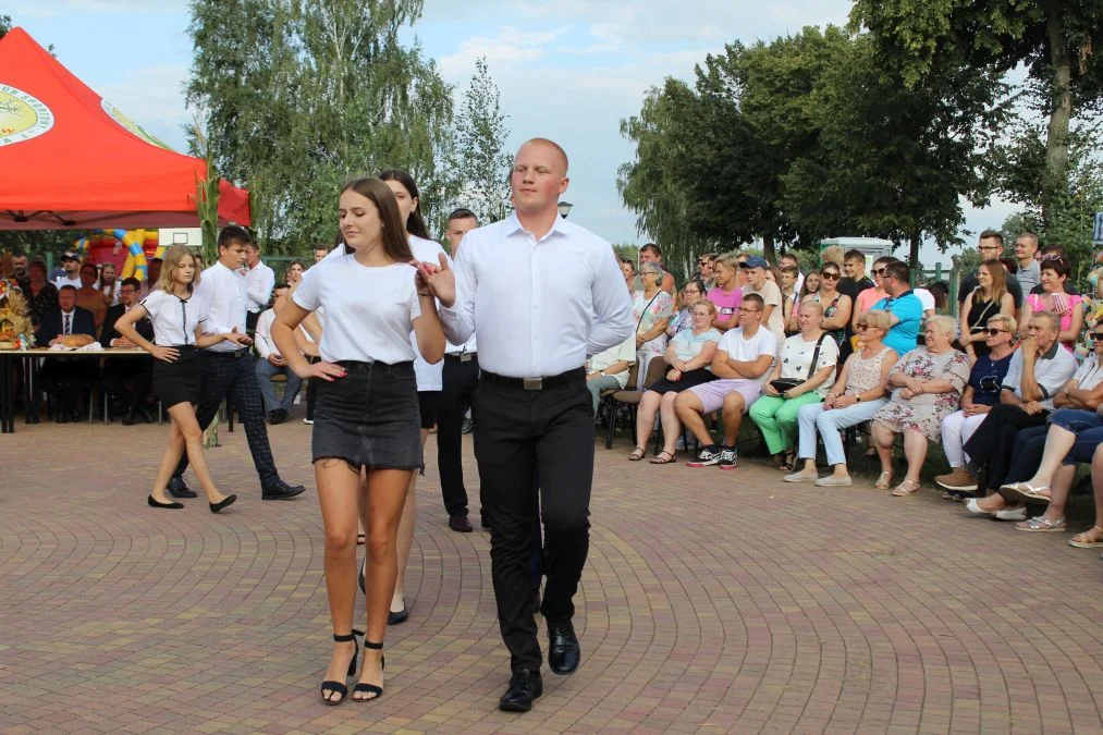 Po dwóch latach przerwy OSP z Dobieszczyzny zorganizowało dożynki