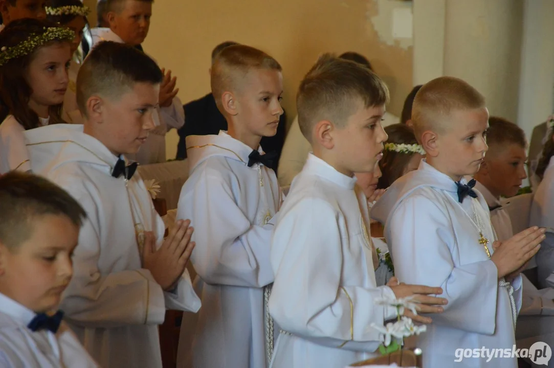 Pierwsza Komunia Św. w parafii pw. św. Jadwigi w Pępowie