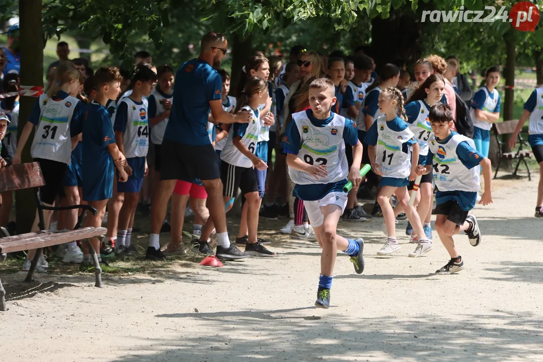 Sztafety szkolne w ramach 24h Rawickiego Festiwalu Sportu