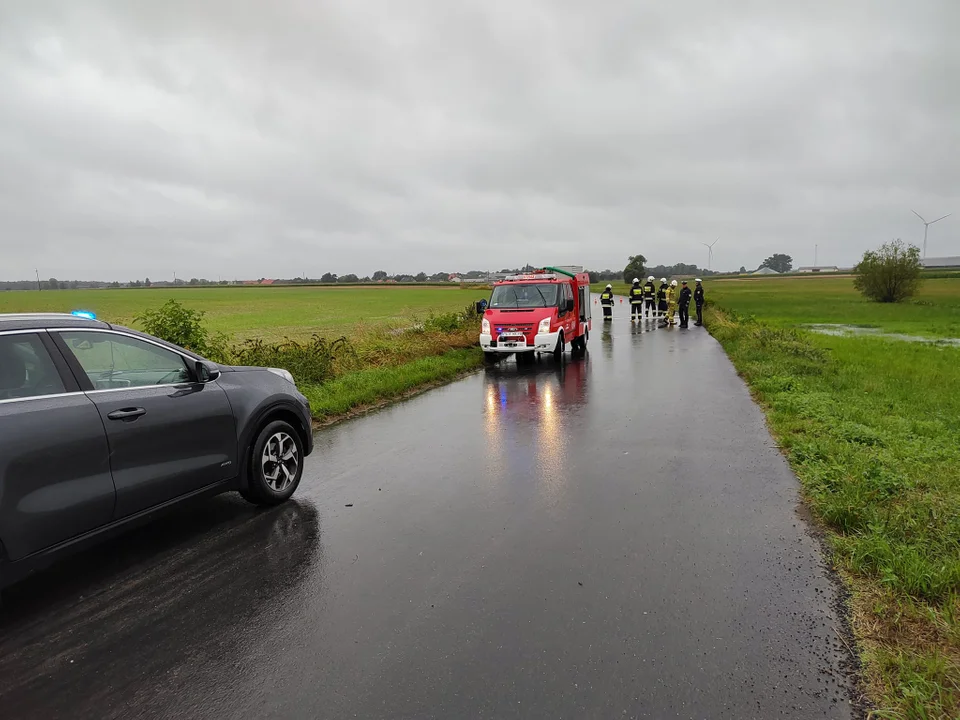 Lutogniew - Wróżewy. Zalana droga