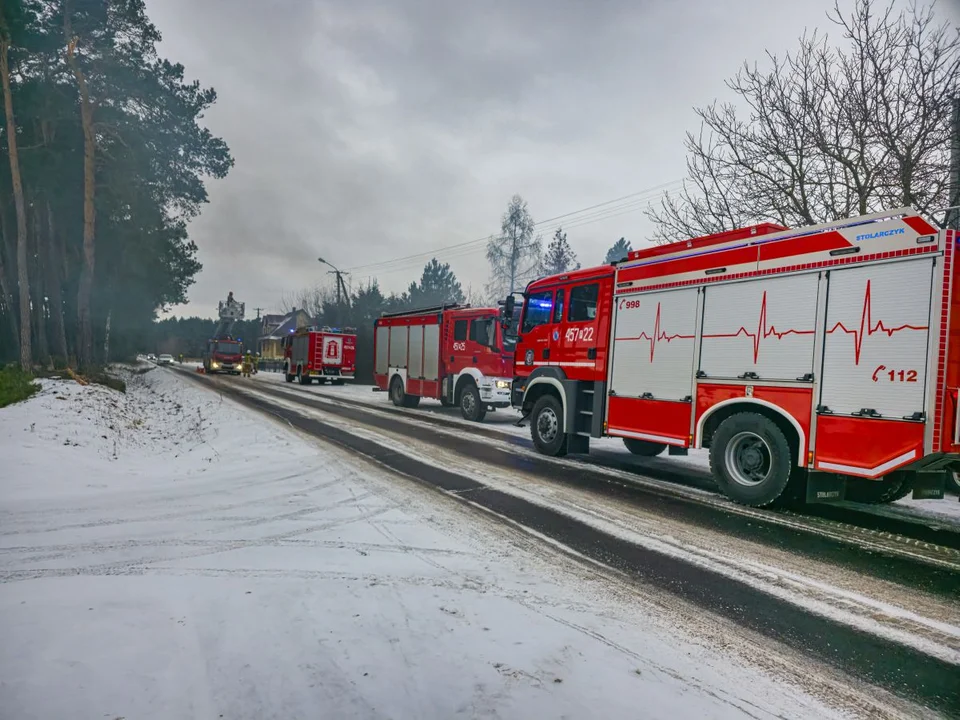 Pożar sadzy w kominie w Wilkowyi