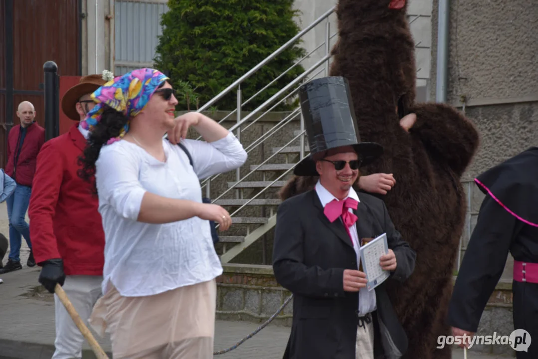 "Niedźwiedzie" wróciły do Zalesia - wesoły śmigus-dyngus