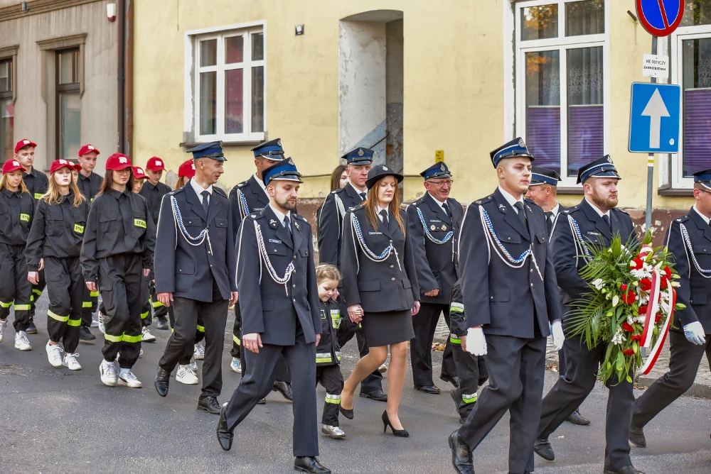 Sulmierzyce. Obchody Narodowego Dnia Niepodległości i promocja książki