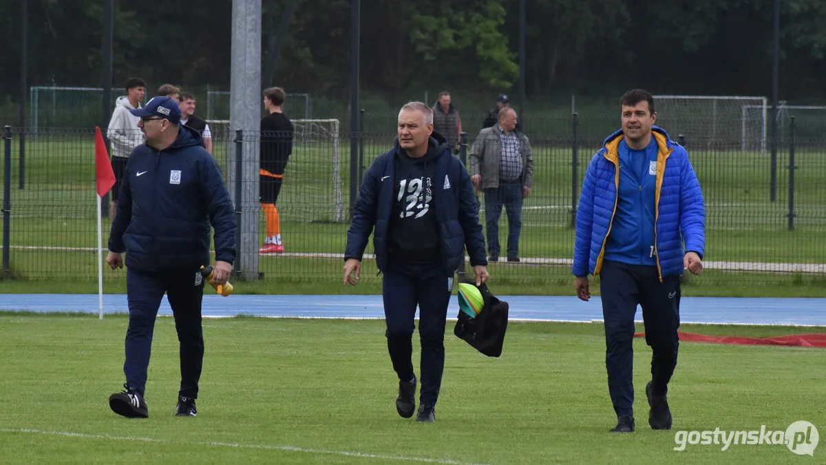 Kania Gostyń - Warta Śrem 3 : 0