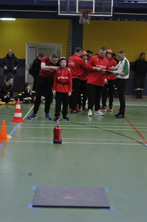 OSP Dzięczyna na Halowym Turnieju Sportowo-Pożarniczym MDP w Ostrzeszowie