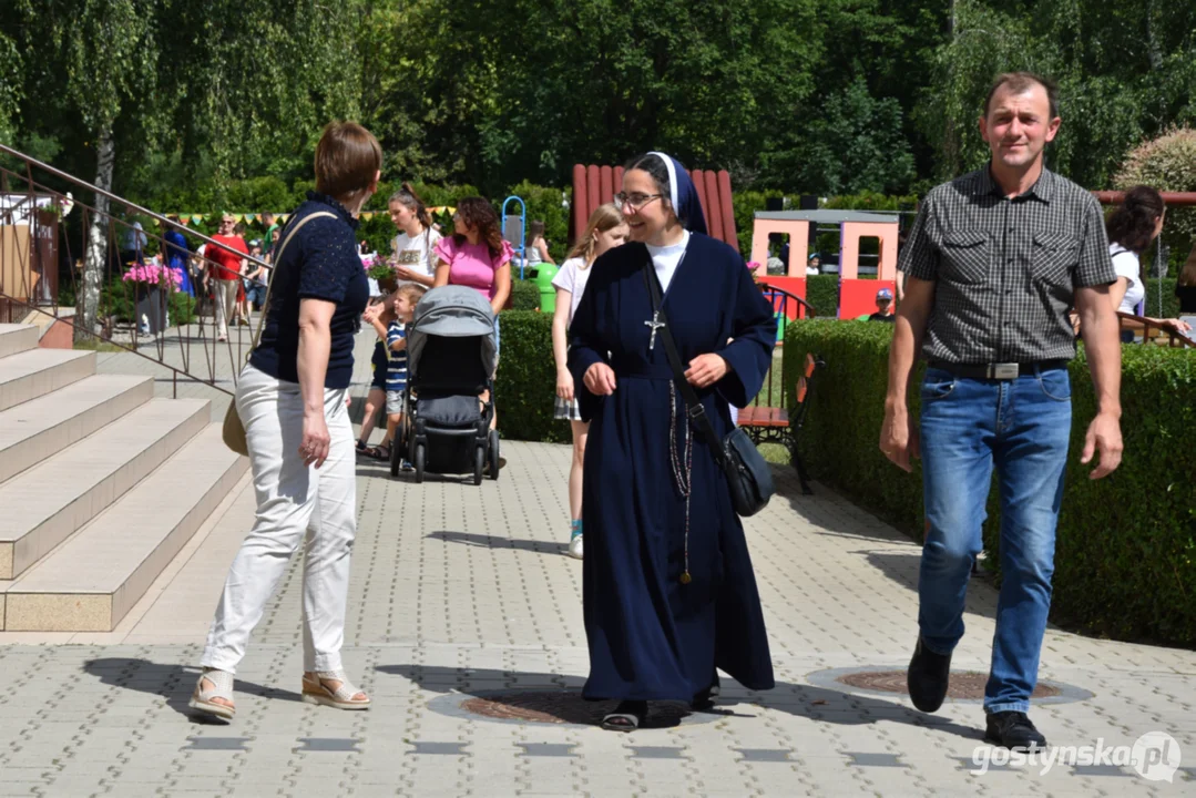 Pierwszy festyn z bł. Edmundem Bojanowskim, przy ochronce Sióstr Służebniczek w Podrzeczu