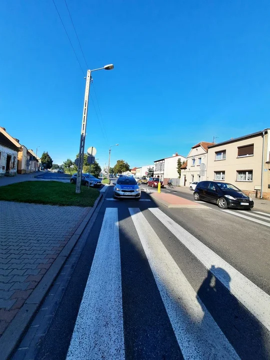 Potrącenie matki z dzieckiem na przejściu dla pieszych w Gostyniu