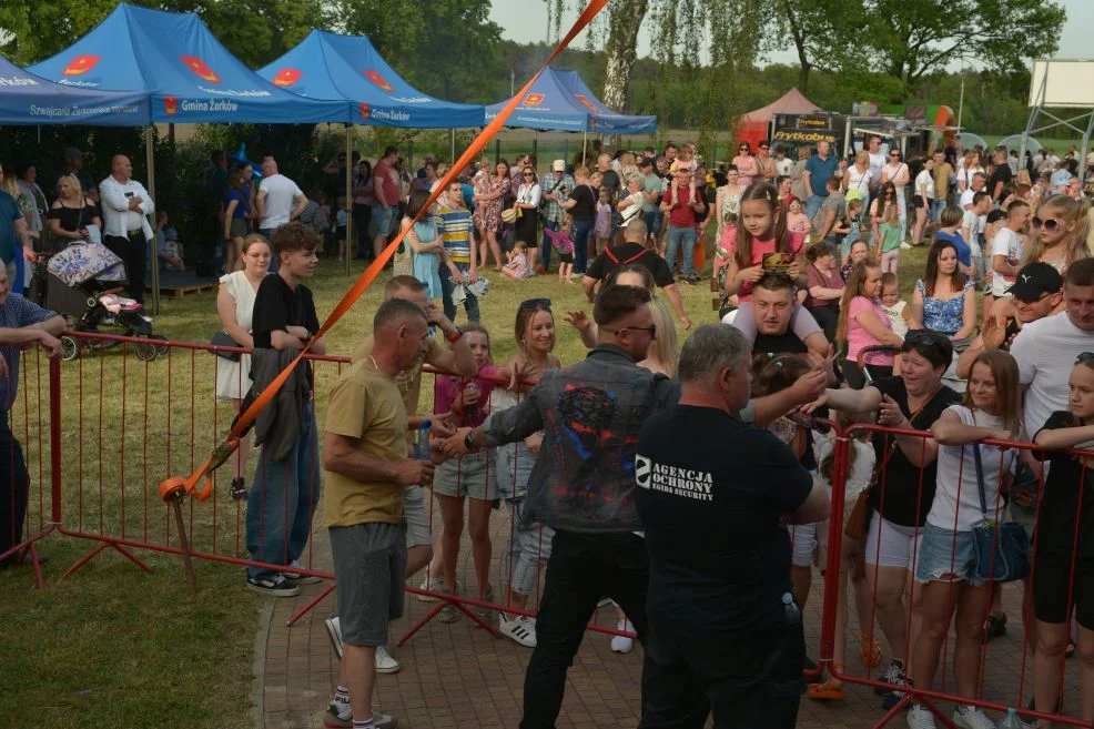 Świetna zabawa w Dobieszczyźnie. Festyn cieszył się dużym zainteresowaniem