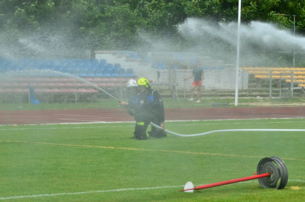 Drużyny z OSP Cielcza bezkonkurencyjne podczas gminnych zawodów w Jarocinie