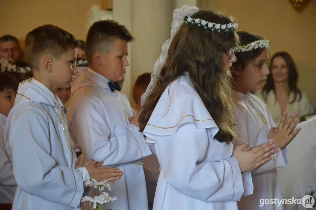 Pierwsza Komunia Św. w parafii pw. św. Jadwigi w Pępowie