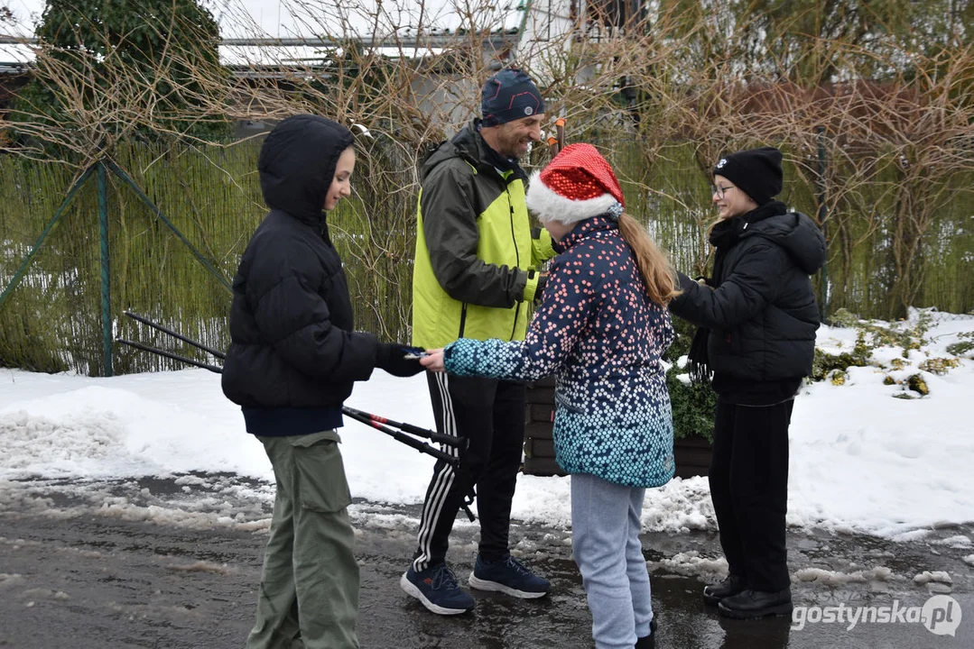 Mikołajkowy Charytatywny Marsz Nordic Walking „Idziemy dla Julki”