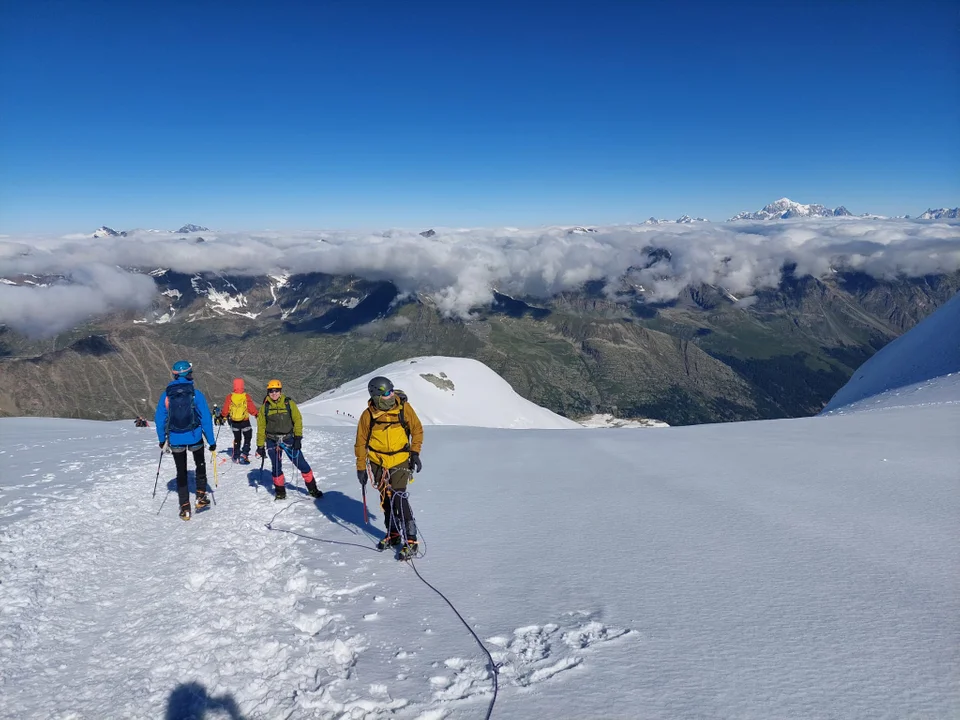 Ultramaratończyk Rafał Przybył z Bodzewka Pierwszego zdobył Mont Blanc