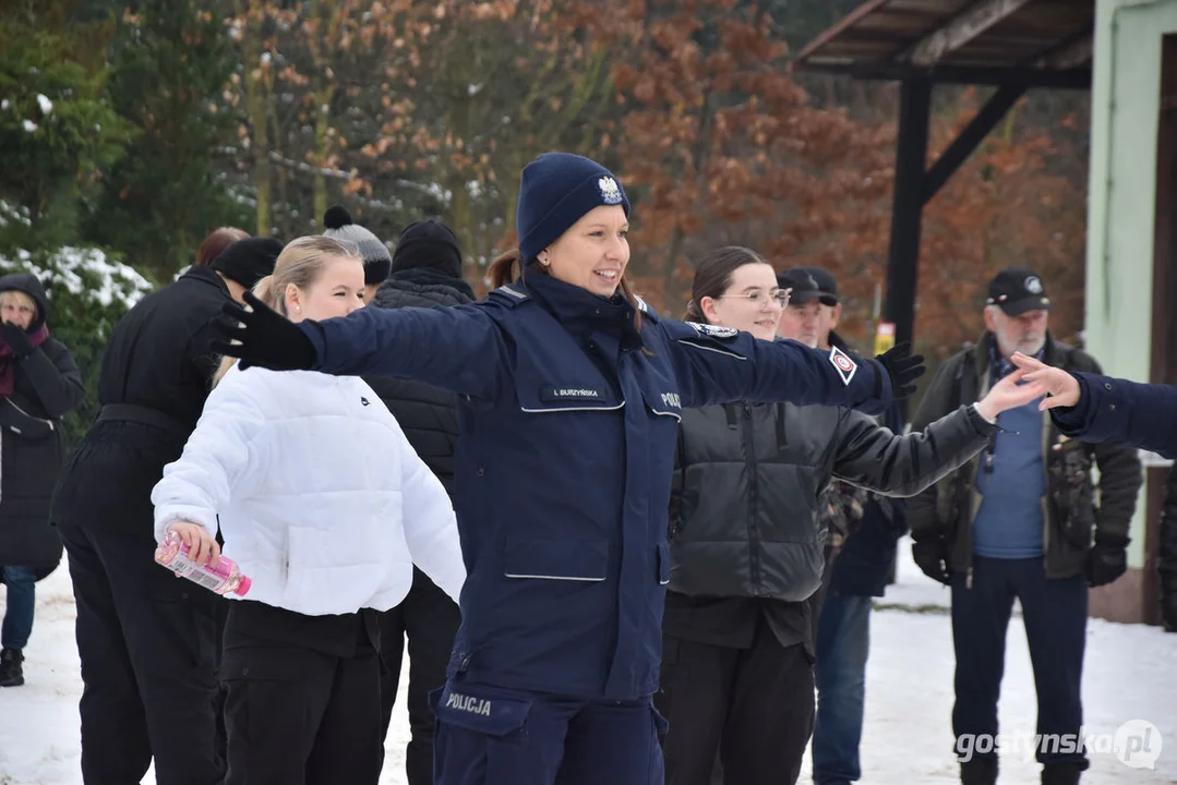 Mikołajkowy Charytatywny Marsz Nordic Walking „Idziemy dla Julki”