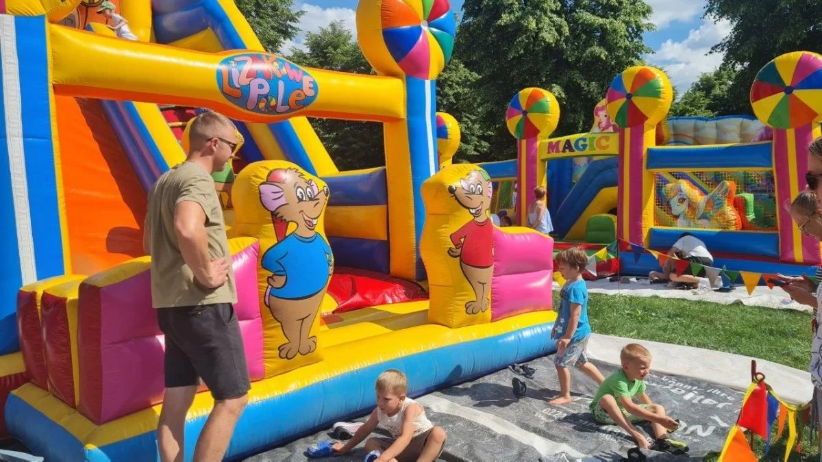 Dzień Dziecka w Nowym Mieście. Z kolorowymi proszkami i piana party