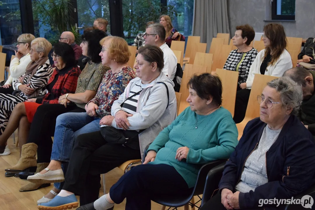 Spotkania z podróżnikami w KROB_KULT. Ewa Wilczyńska-Saj opowiadała o Wyspie Wielkanocnej