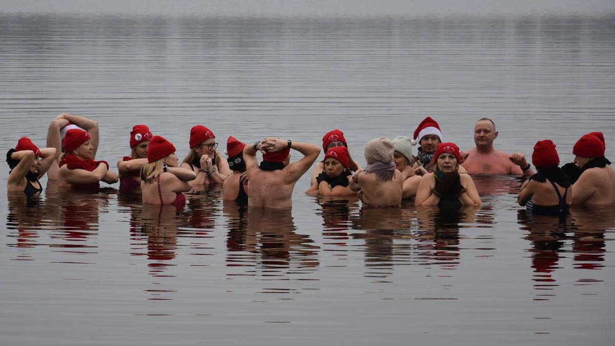 Żelazne Morsy Gostyń świętują na plaży