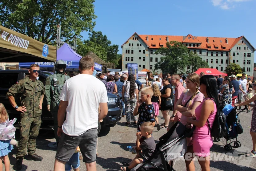 Piknik wojskowy w Pleszewie