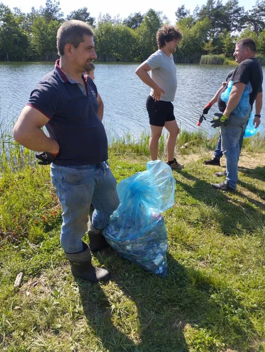 Posprzątali glinianki w Kwielniu