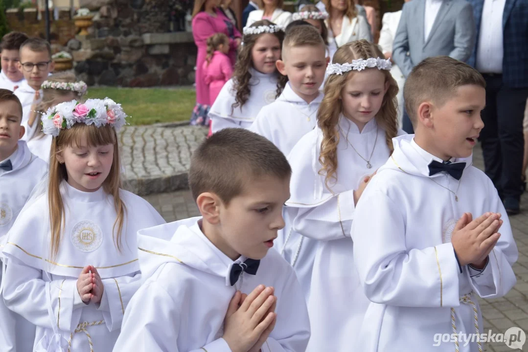 Pierwsza Komunia Św. w parafii św. Jadwigi w Pępowie