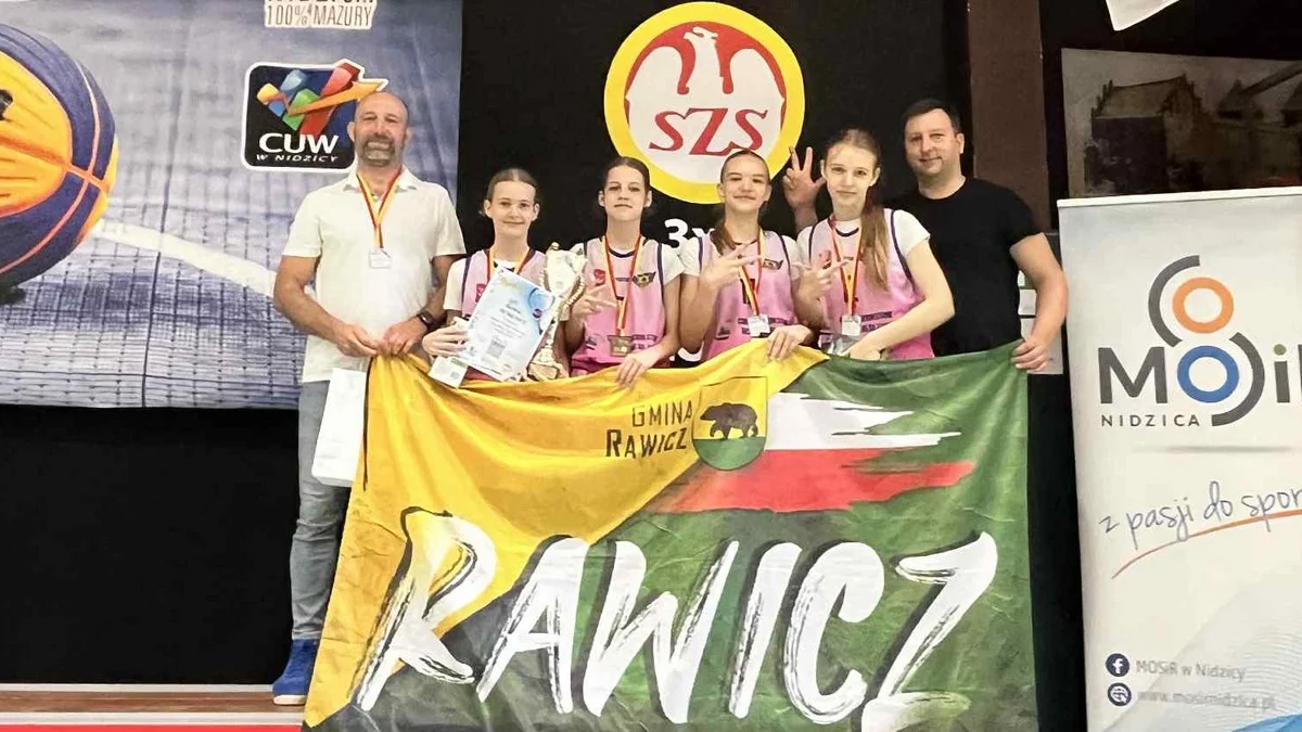 Koszykarska drużyna Szkoły Podstawowej nr 4 w Rawiczu na medal. Z mistrzostw kraju wraca z cenną nagrodą - Zdjęcie główne