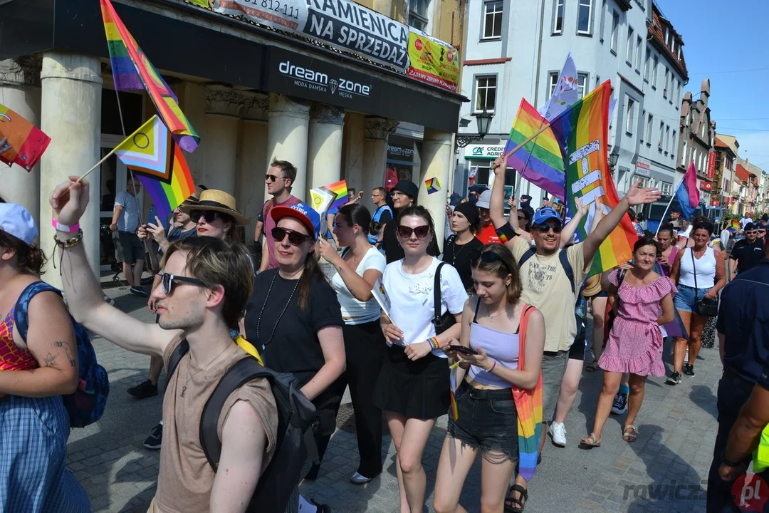 Marsz Równości i kontrmanifestacje w Rawiczu