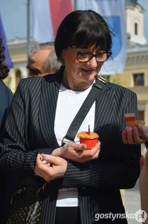 Obchody 234. rocznicy uchwalenia Konstytucji 3 Maja i festyn PRL w Krobi