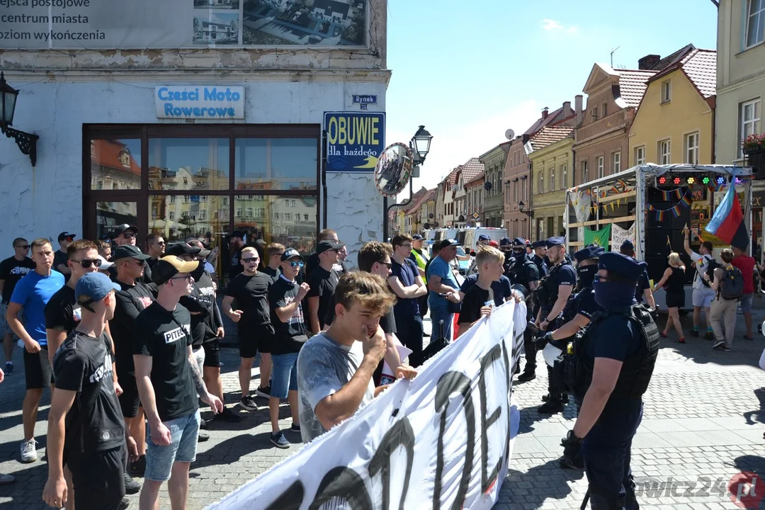 Marsz Równości i kontrmanifestacje w Rawiczu