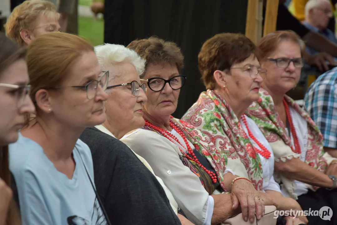 Odsłonięcie szyldu parku im. Adama Mickiewicza w Borku Wlkp.