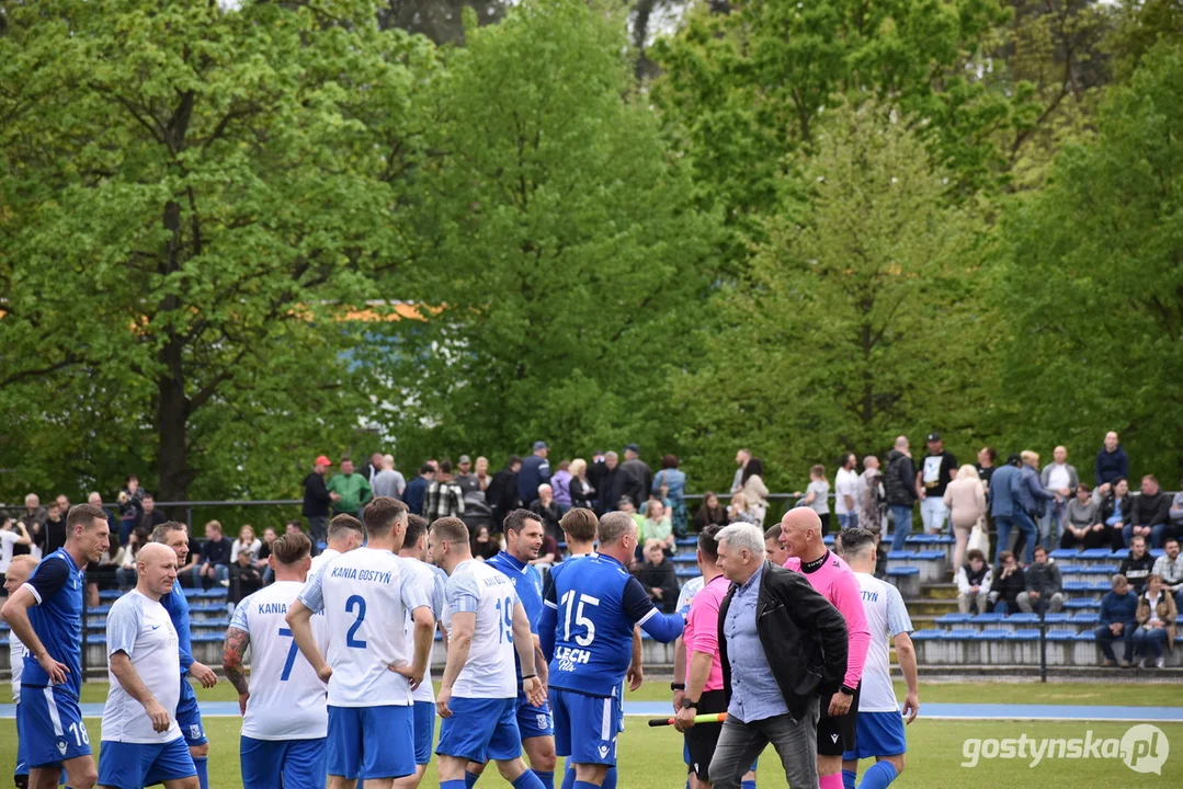 Mecz oldboyów Kani Gostyń i Lecha Poznań na 100-lecie Kani