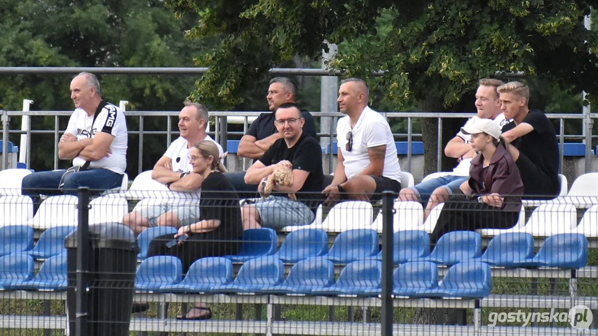 Sparing Kania Gostyń - Warta Śrem 2 : 2